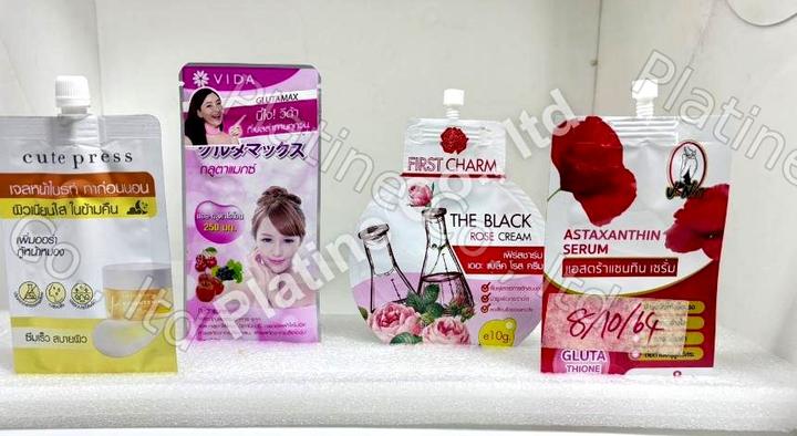 ตัวอย่างซองเครื่องสำอางและสกินแคร์ พิมพ์ลายแบรนด์ #2 โดยโรงงาน Platinum Packing